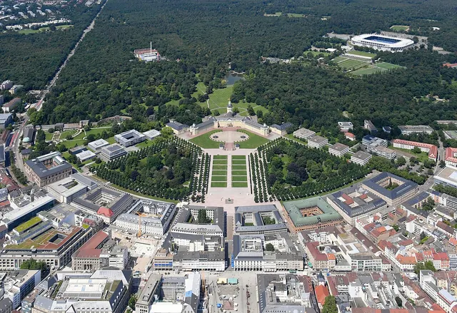 Zámek a zámecká zahrada v Karlsruhe