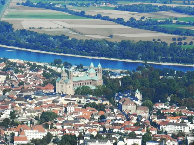 Letecký pohled na katedrálu ve Špýru